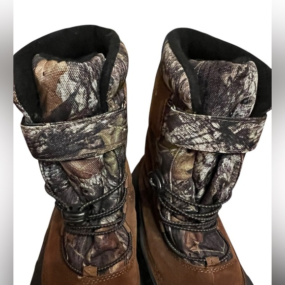Ozark Trail Men\'s Winter Pac Boots with a Mossy Oak camouflage and suede upper. main image 8